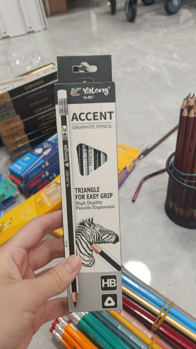 Карандаши Accent HB, черная упаковка